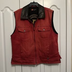 Vintage Kakadu Vest Size L. High quality and very cool !